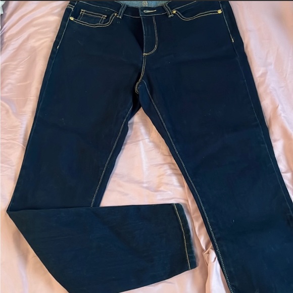 Michael Kors Jeans - Picture 3 of 4